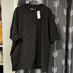 Abercrombie & Fitch Black Leopard Print Tee